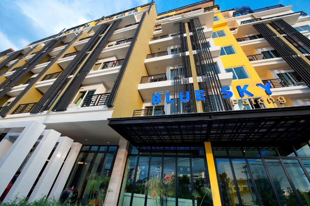 Blue Sky Patong Hotel Buitenkant foto