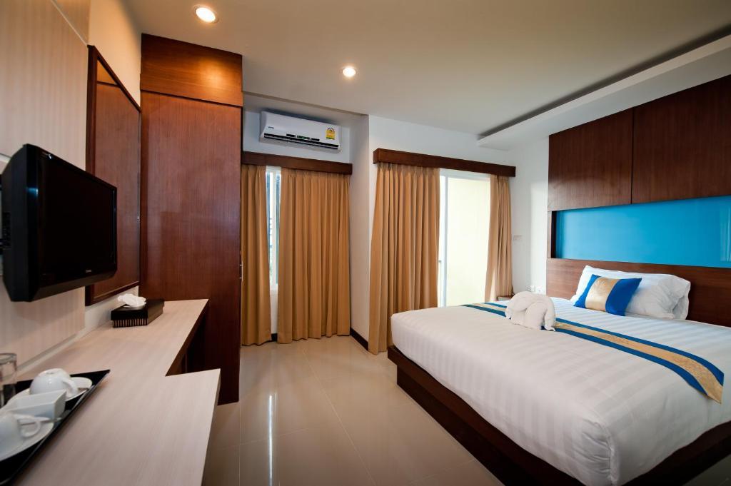 Blue Sky Patong Hotel Kamer foto
