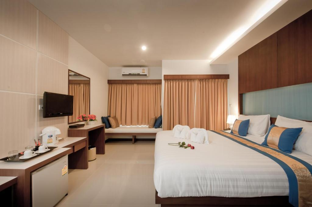 Blue Sky Patong Hotel Kamer foto