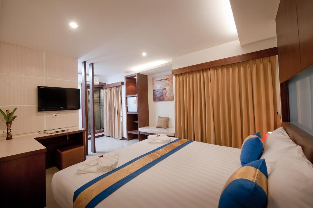 Blue Sky Patong Hotel Kamer foto