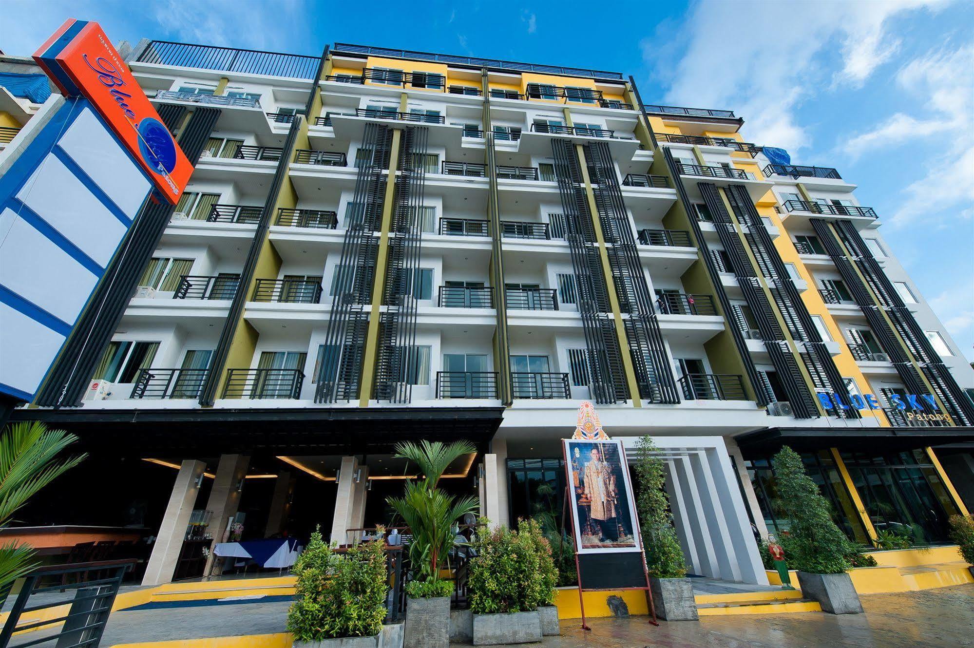 Blue Sky Patong Hotel Buitenkant foto