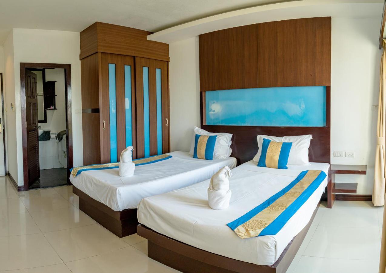 Blue Sky Patong Hotel Buitenkant foto